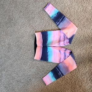 Lululemon wunder under. Beachscape. Size 4